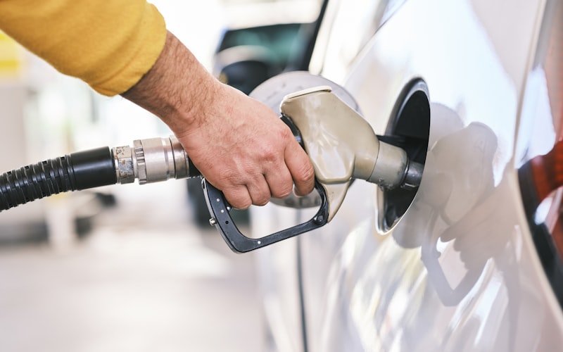15 Tips to Save Money on Fuel That Actually Work